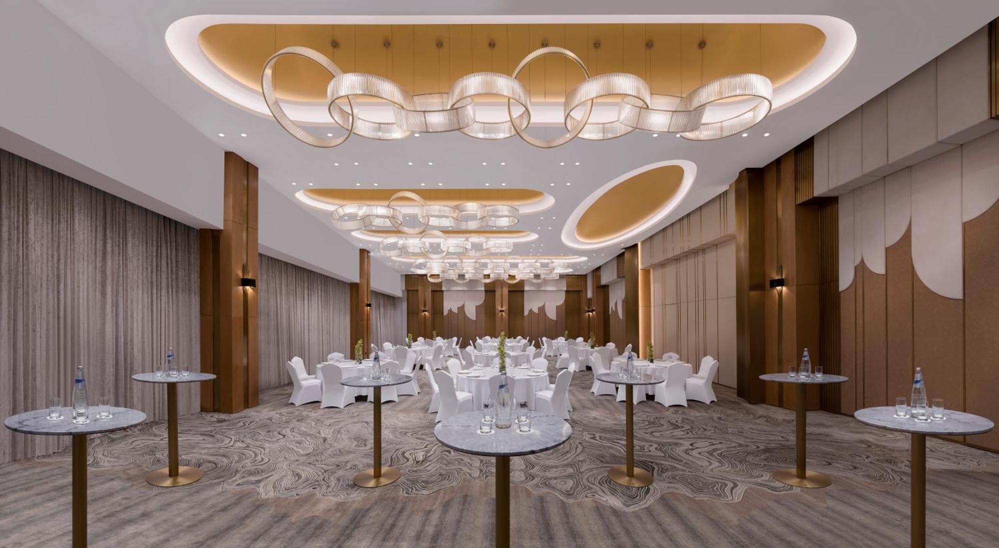 Velero Hotel Doha Lusail Esterno foto The ballroom