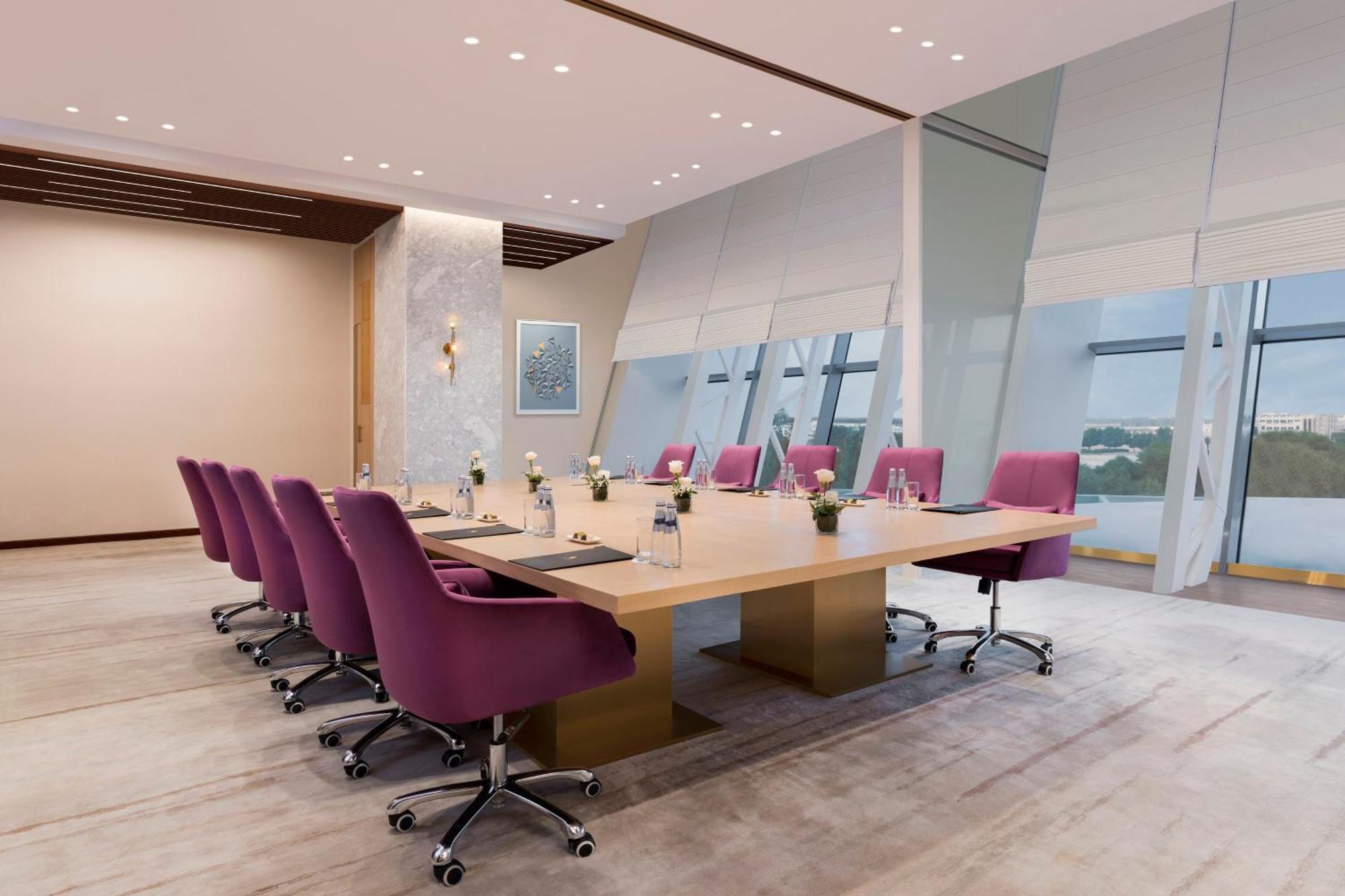 Velero Hotel Doha Lusail Esterno foto Boardroom