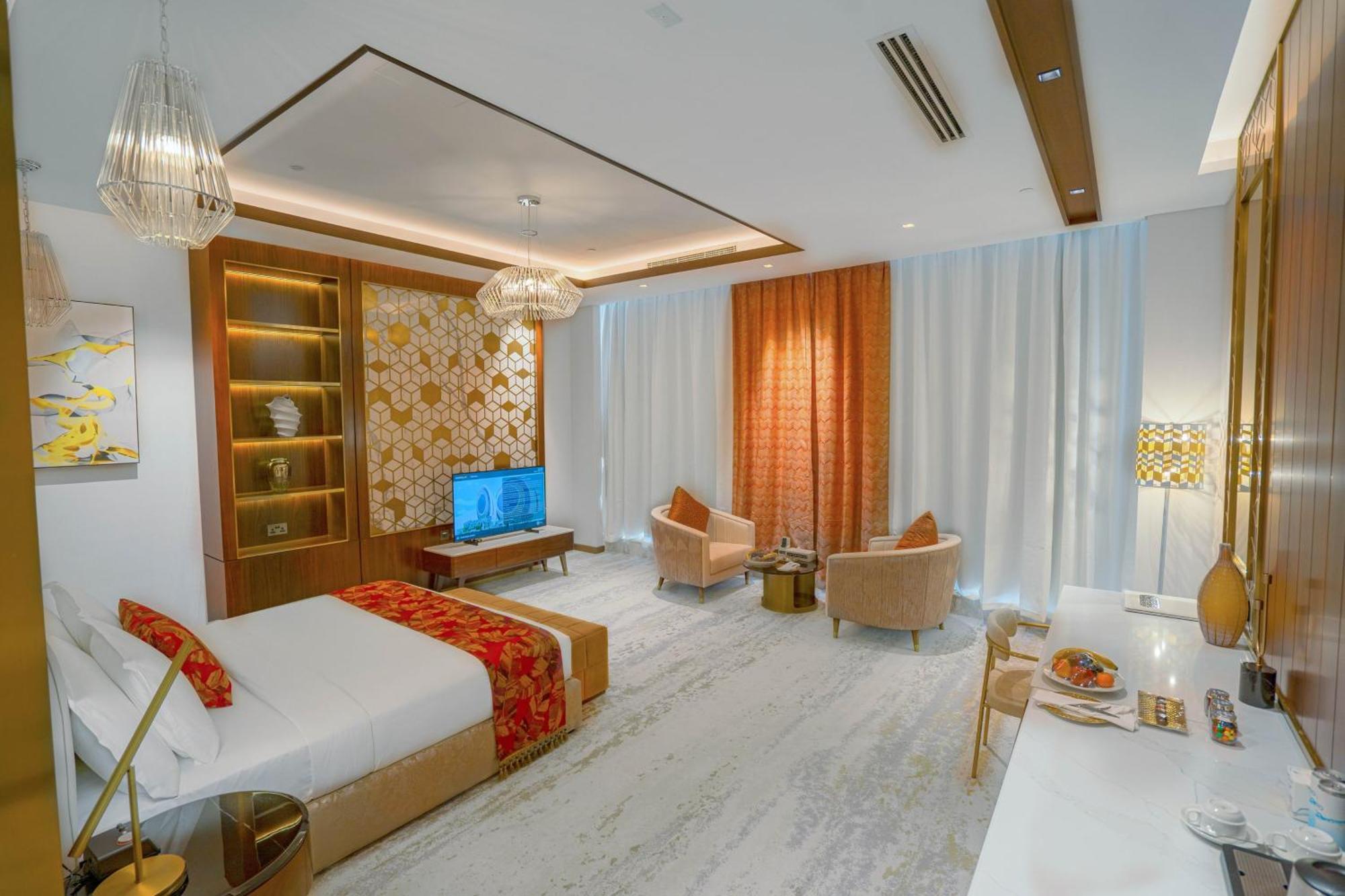 Velero Hotel Doha Lusail Esterno foto Suite room